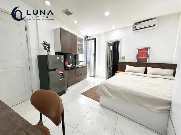 CĂN HỘ DỊCH VỤ FULL NỘI THẤT MÁY GIẶT RIÊNG CÓ CỬA SỔ