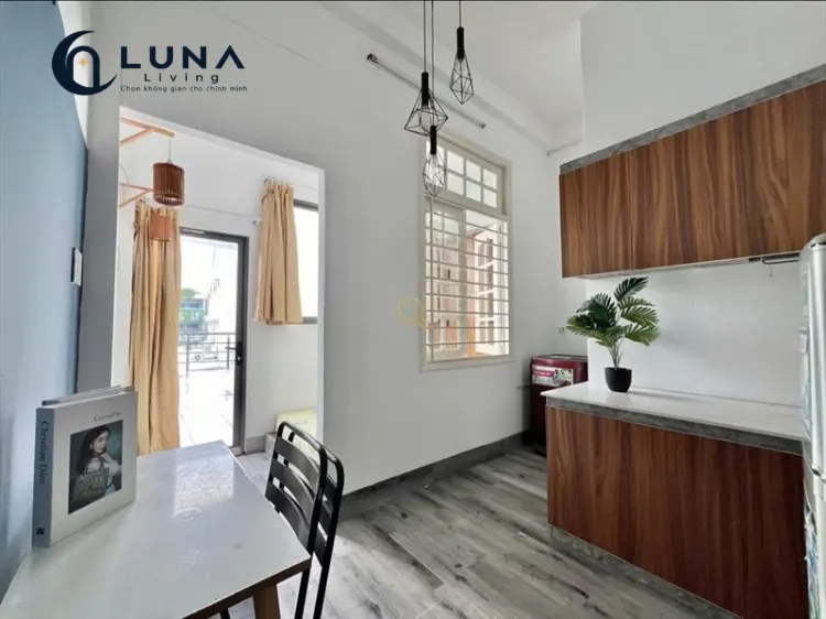 PHÒNG FULL NỘI THẤT CÓ BAN CÔNG