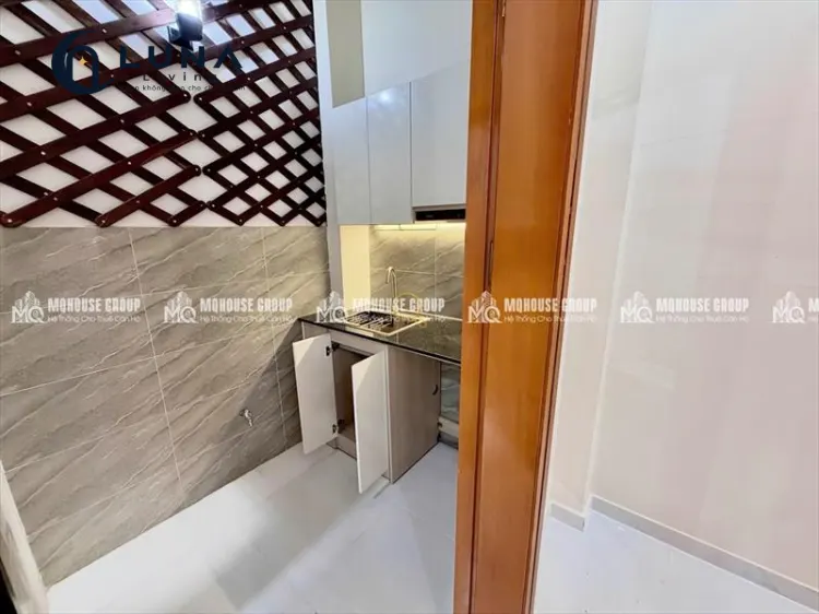PHÒNG FULL NỘI THẤT MÁY GIẶT RIÊNG CÓ CỬA SỔ