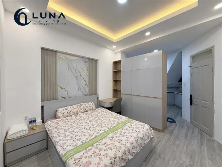 CĂN HỘ DỊCH VỤ FULL NỘI THẤT MÁY GIẶT RIÊNG CÓ BAN CÔNG