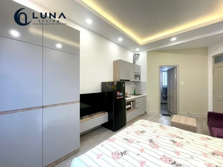 CĂN HỘ DỊCH VỤ FULL NỘI THẤT MÁY GIẶT RIÊNG CÓ CỬA SỔ