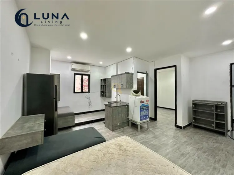 CĂN HỘ DỊCH VỤ FULL NỘI THẤT MÁY GIẶT RIÊNG CÓ CỬA SỔ