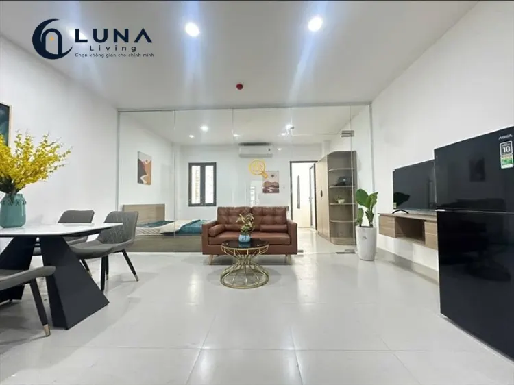 CĂN HỘ DỊCH VỤ FULL NỘI THẤT MÁY GIẶT RIÊNG CÓ BAN CÔNG
