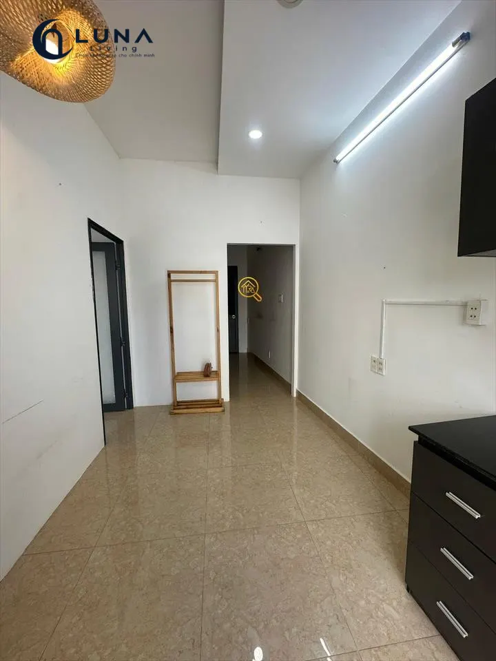 PHÒNG FULL NỘI THẤT CÓ BAN CÔNG