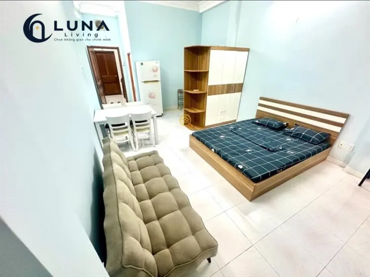 PHÒNG FULL NỘI THẤT CÓ BAN CÔNG