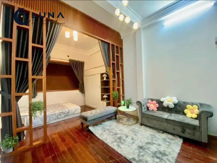 CĂN HỘ DỊCH VỤ FULL NỘI THẤT MÁY GIẶT RIÊNG CÓ CỬA SỔ