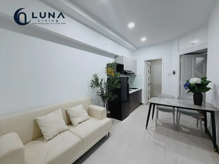 CĂN HỘ DỊCH VỤ FULL NỘI THẤT MÁY GIẶT RIÊNG CÓ BAN CÔNG