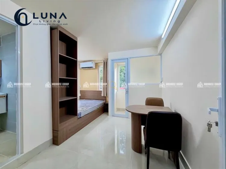 CĂN HỘ DỊCH VỤ FULL NỘI THẤT MÁY GIẶT RIÊNG CÓ CỬA SỔ