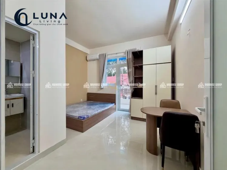 CĂN HỘ DỊCH VỤ FULL NỘI THẤT MÁY GIẶT RIÊNG CÓ BAN CÔNG