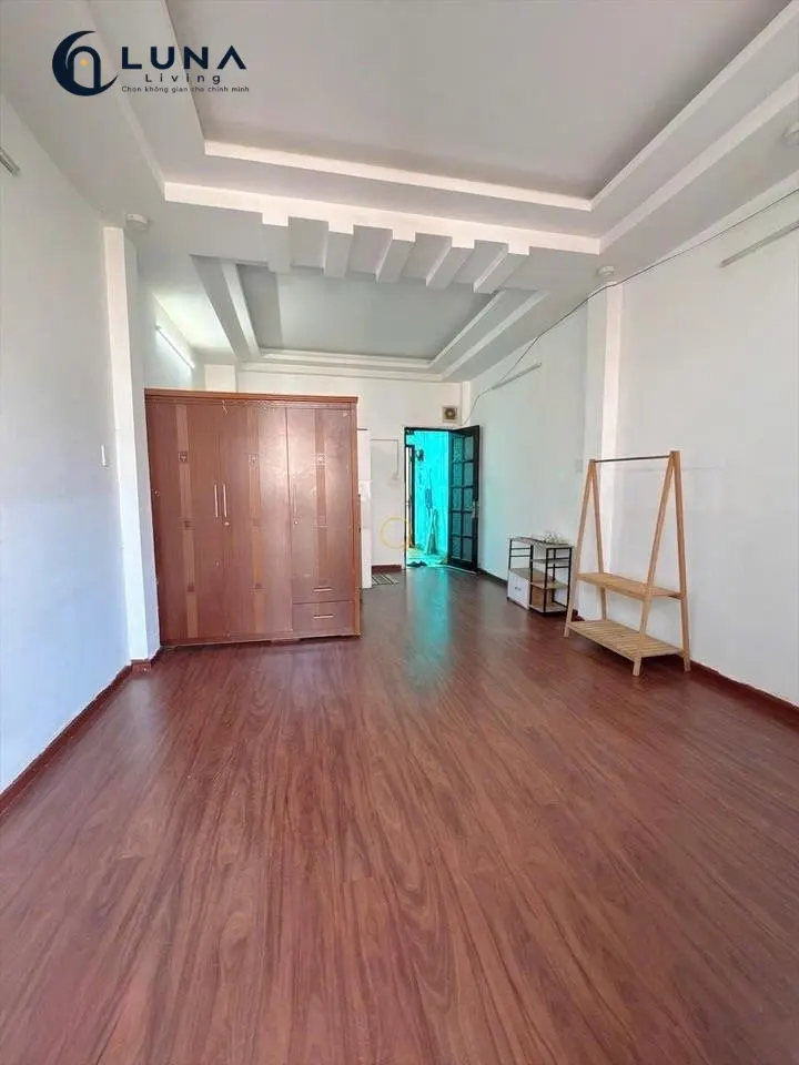 PHÒNG FULL NỘI THẤT CÓ BAN CÔNG