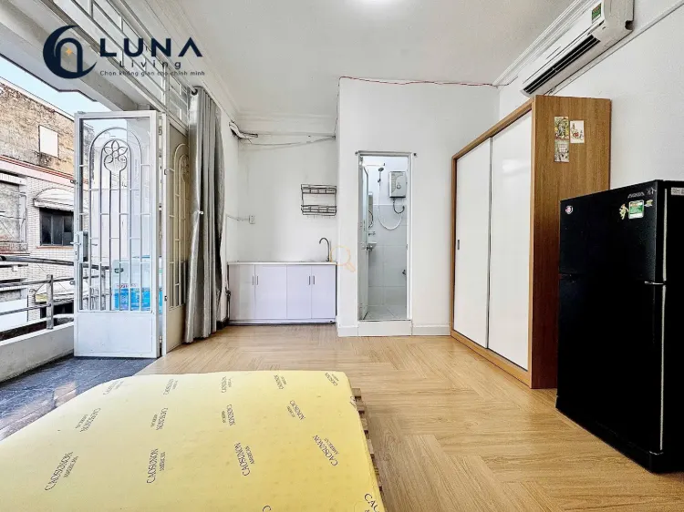 PHÒNG FULL NỘI THẤT CÓ BAN CÔNG