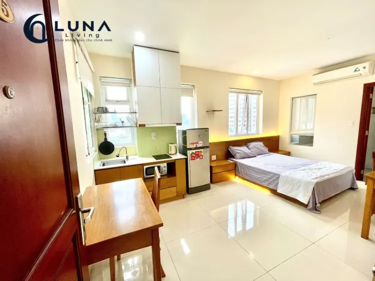 CĂN HỘ DỊCH VỤ FULL NỘI THẤT MÁY GIẶT RIÊNG CÓ CỬA SỔ