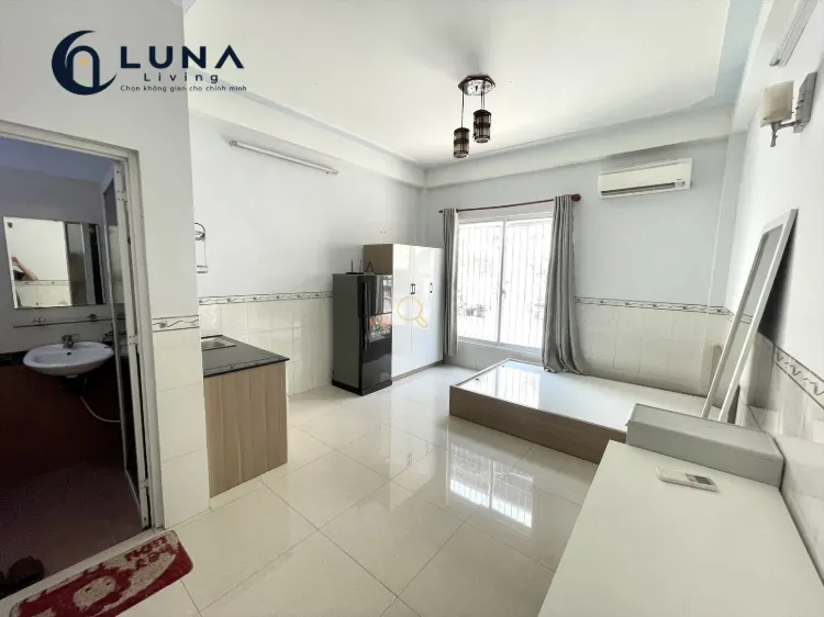 PHÒNG FULL NỘI THẤT CÓ CỬA SỔ