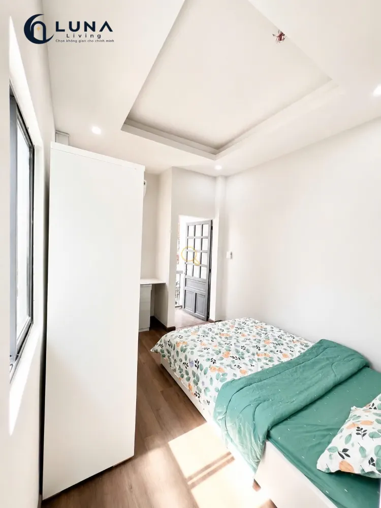 PHÒNG FULL NỘI THẤT CÓ BAN CÔNG