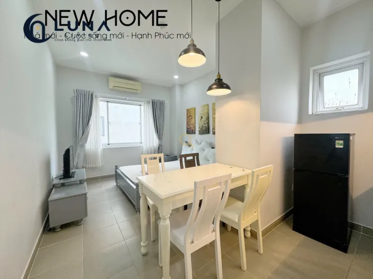 CĂN HỘ DỊCH VỤ FULL NỘI THẤT CÓ CỬA SỔ