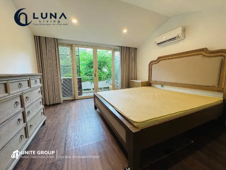 CĂN HỘ DỊCH VỤ FULL NỘI THẤT CÓ BAN CÔNG