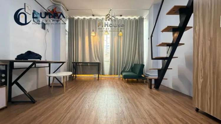 PHÒNG FULL NỘI THẤT CÓ CỬA SỔ