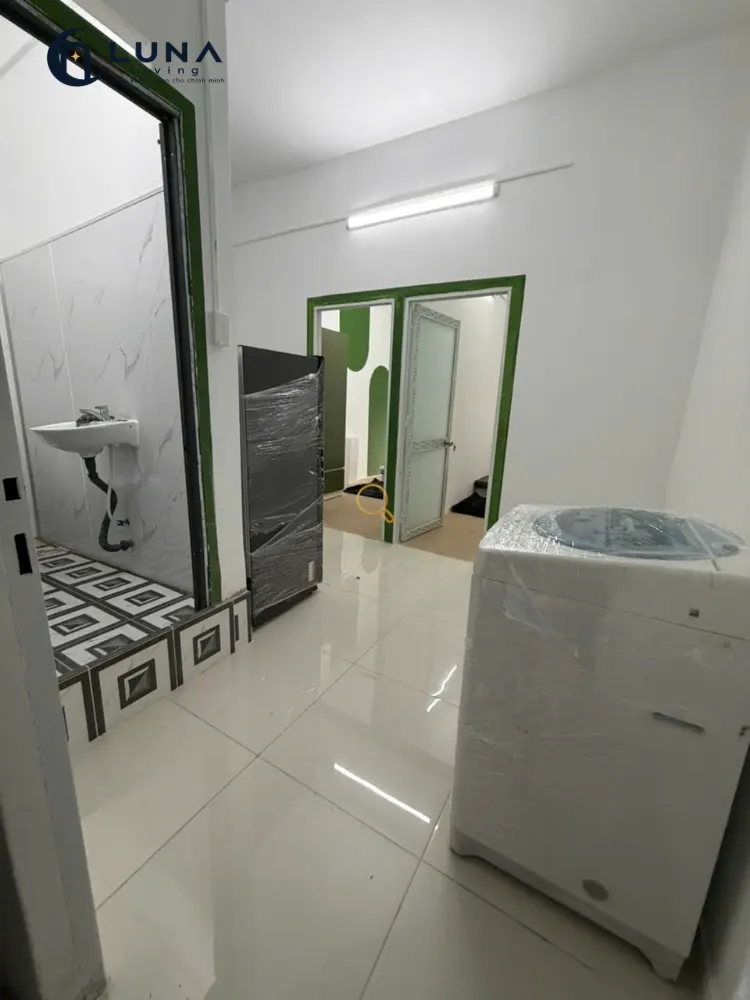 CĂN HỘ DỊCH VỤ FULL NỘI THẤT MÁY GIẶT RIÊNG CÓ CỬA SỔ