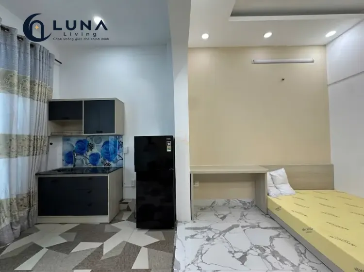 SERVICED APARTMENT FULLY FURNISHED WITH BALCONY