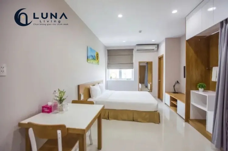 SERVICED APARTMENT FULLY FURNISHED WITH WINDOW