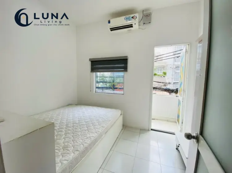 PHÒNG FULLY FURNISHED WITH BALCONY