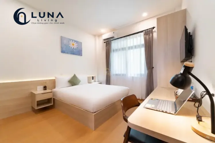 SERVICED APARTMENT FULLY FURNISHED WITH WINDOW