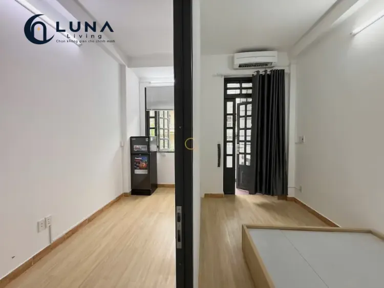 SERVICED APARTMENT FULLY FURNISHED MÁY GIẶT RIÊNG WITH BALCONY