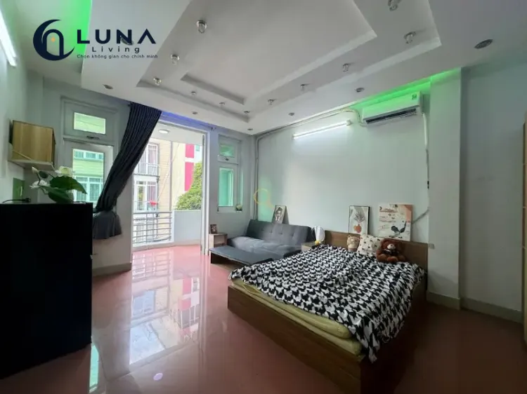 PHÒNG FULLY FURNISHED WITH BALCONY