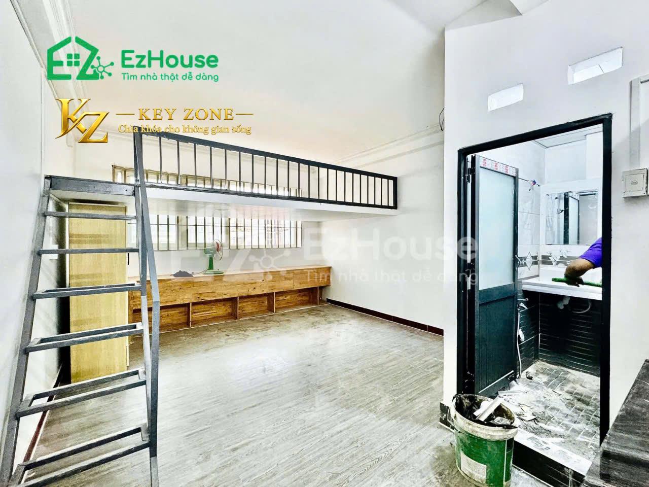 DUPLEX CỬA SỔ TRỜI GẦN VHU