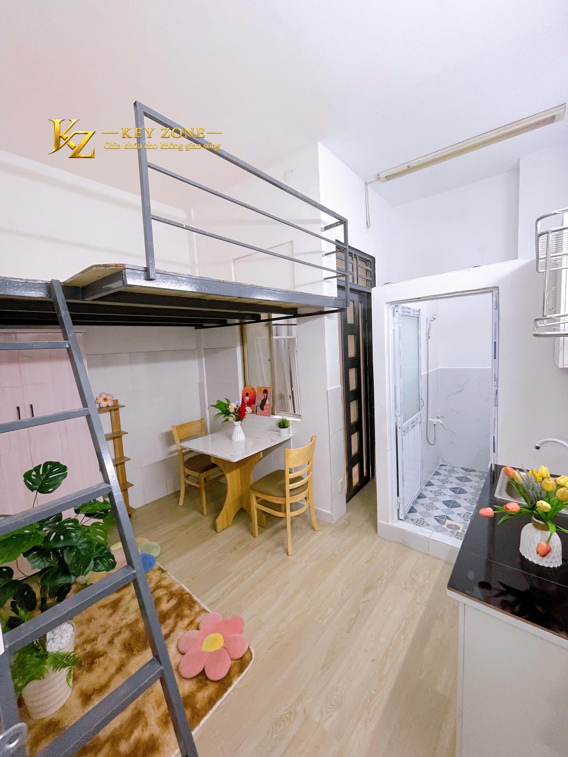 PHÒNG GÁC CỬA SỔ TRỜI NGAY VHU