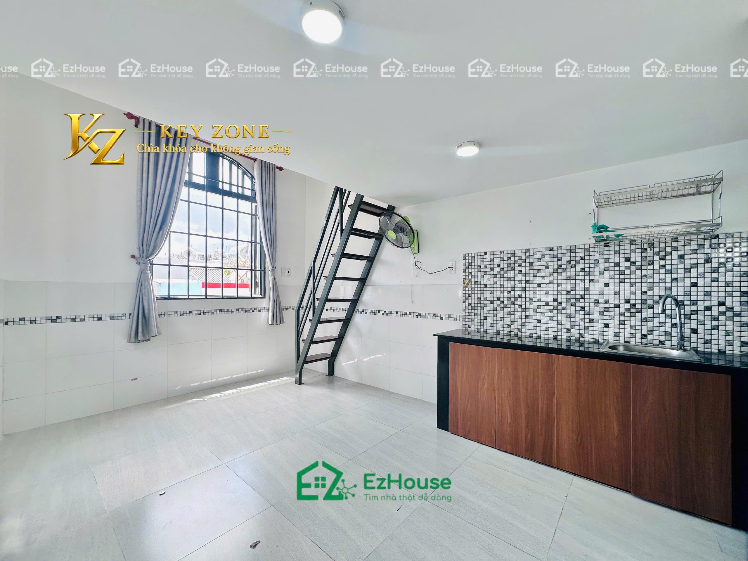 DUPLEX CƯA SỔ TRỜI GẦN VHU