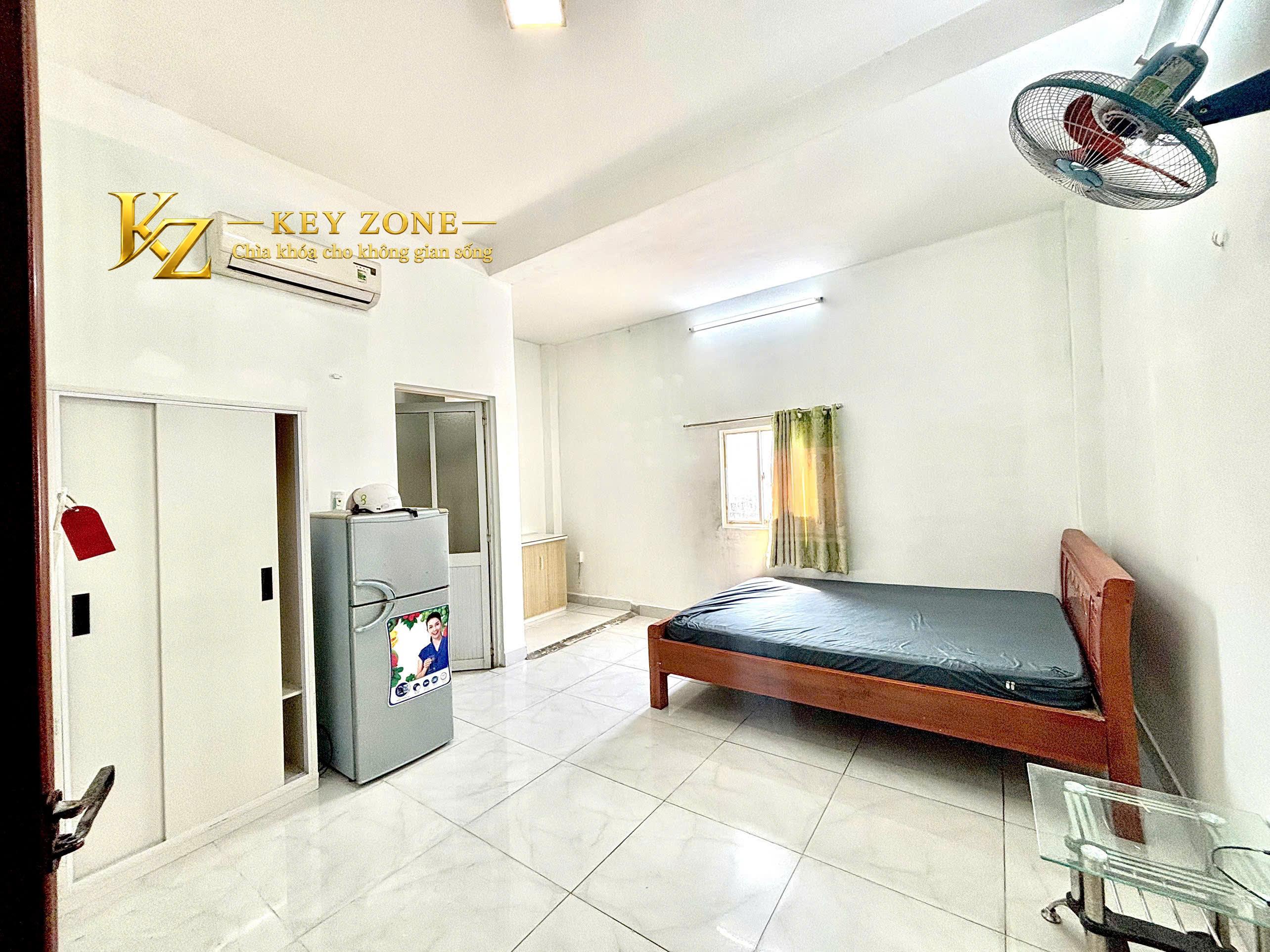 STUDIO FULL NỘI THẤT NẰM GIỮA VHU VÀ HUIT