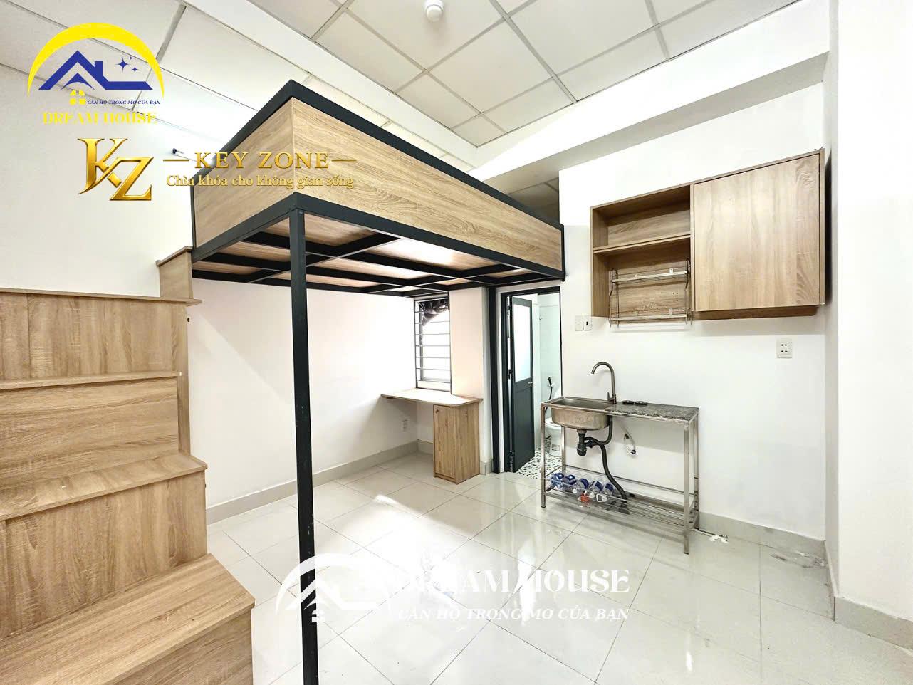 DUPLEX CỬA SỔ TRỜI KẾ HUIT
