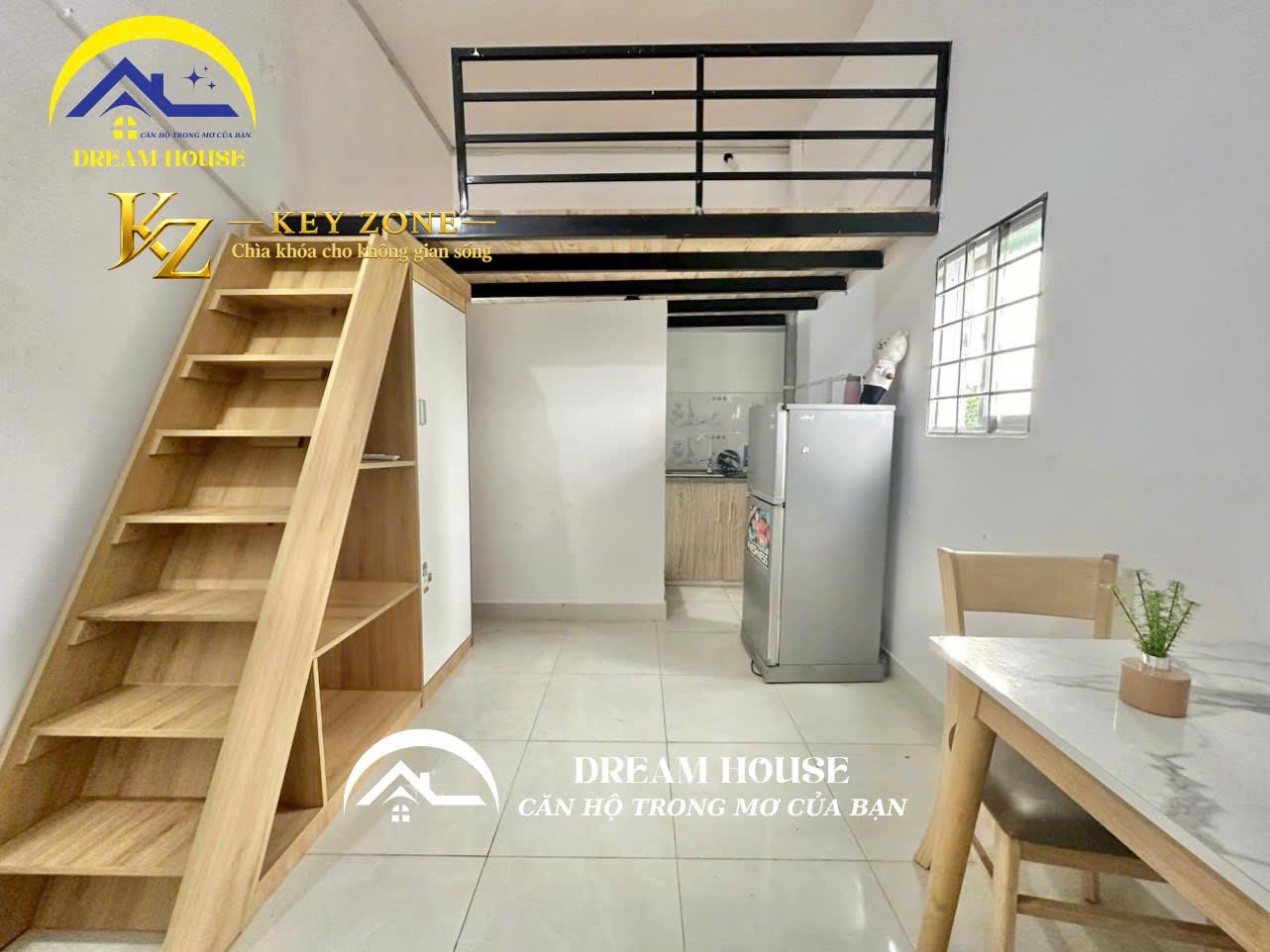 DUPLEX CỬA SỔ TRỜI KẾ HUIT
