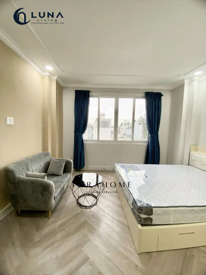 PHÒNG FULLY FURNISHED WITH WINDOW
