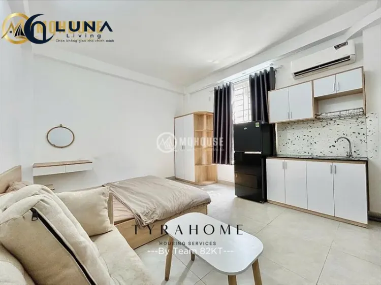 PHÒNG FULLY FURNISHED WITH WINDOW