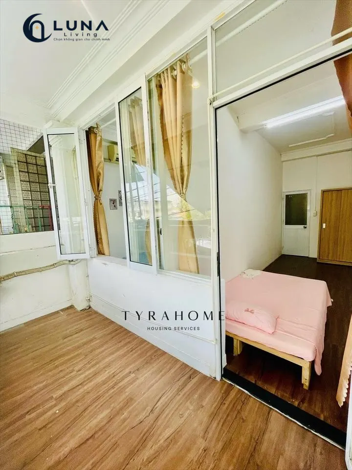 CĂN HỘ DỊCH VỤ FULL NỘI THẤT CÓ BAN CÔNG
