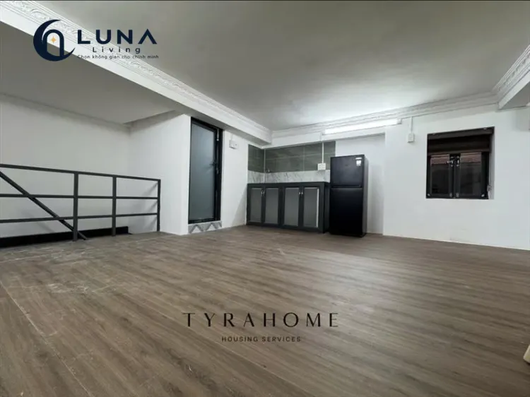 PHÒNG FULL NỘI THẤT CÓ CỬA SỔ