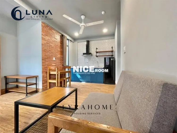 CĂN HỘ DỊCH VỤ FULL NỘI THẤT CÓ CỬA SỔ