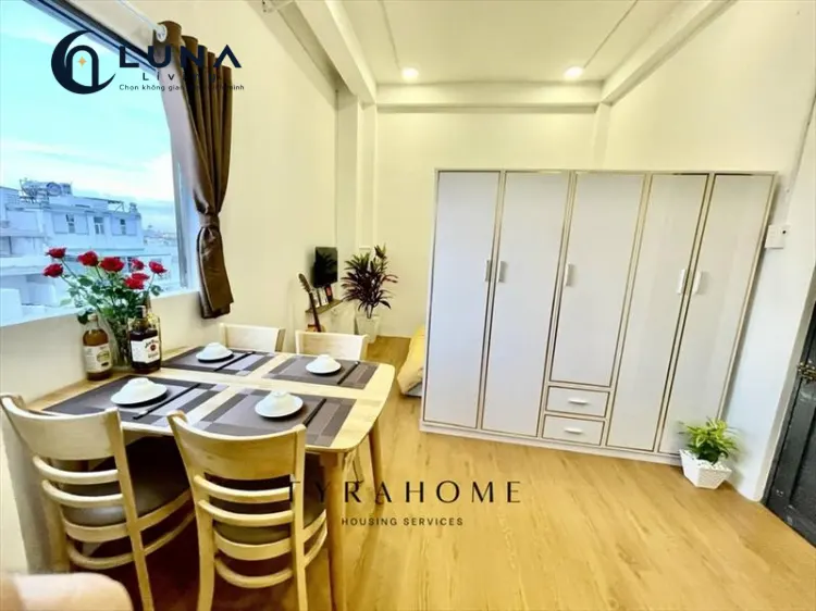 PHÒNG FULL NỘI THẤT MÁY GIẶT RIÊNG CÓ CỬA SỔ