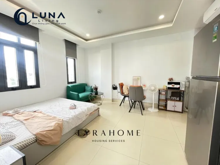CĂN HỘ DỊCH VỤ FULL NỘI THẤT CÓ CỬA SỔ