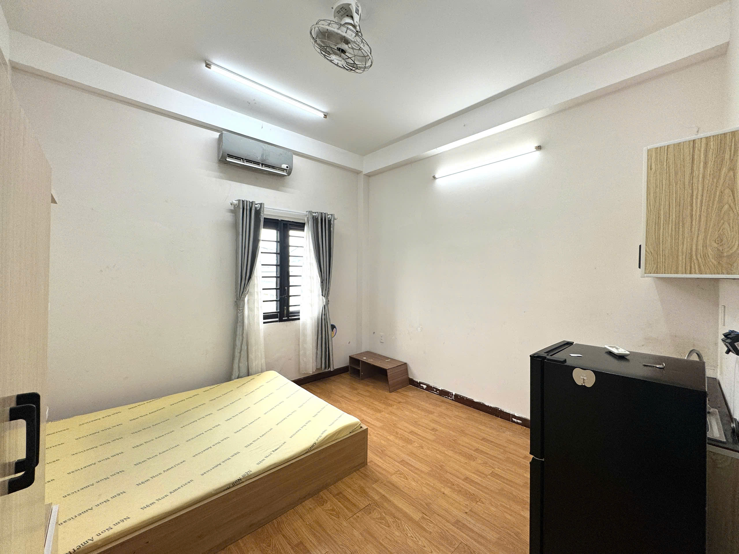 STUDIO CỬA SỔ TRỜI FULL NỘI THẤT