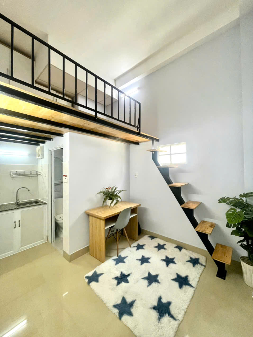 DUPLEX XINH THOÁNG NGAY VAA