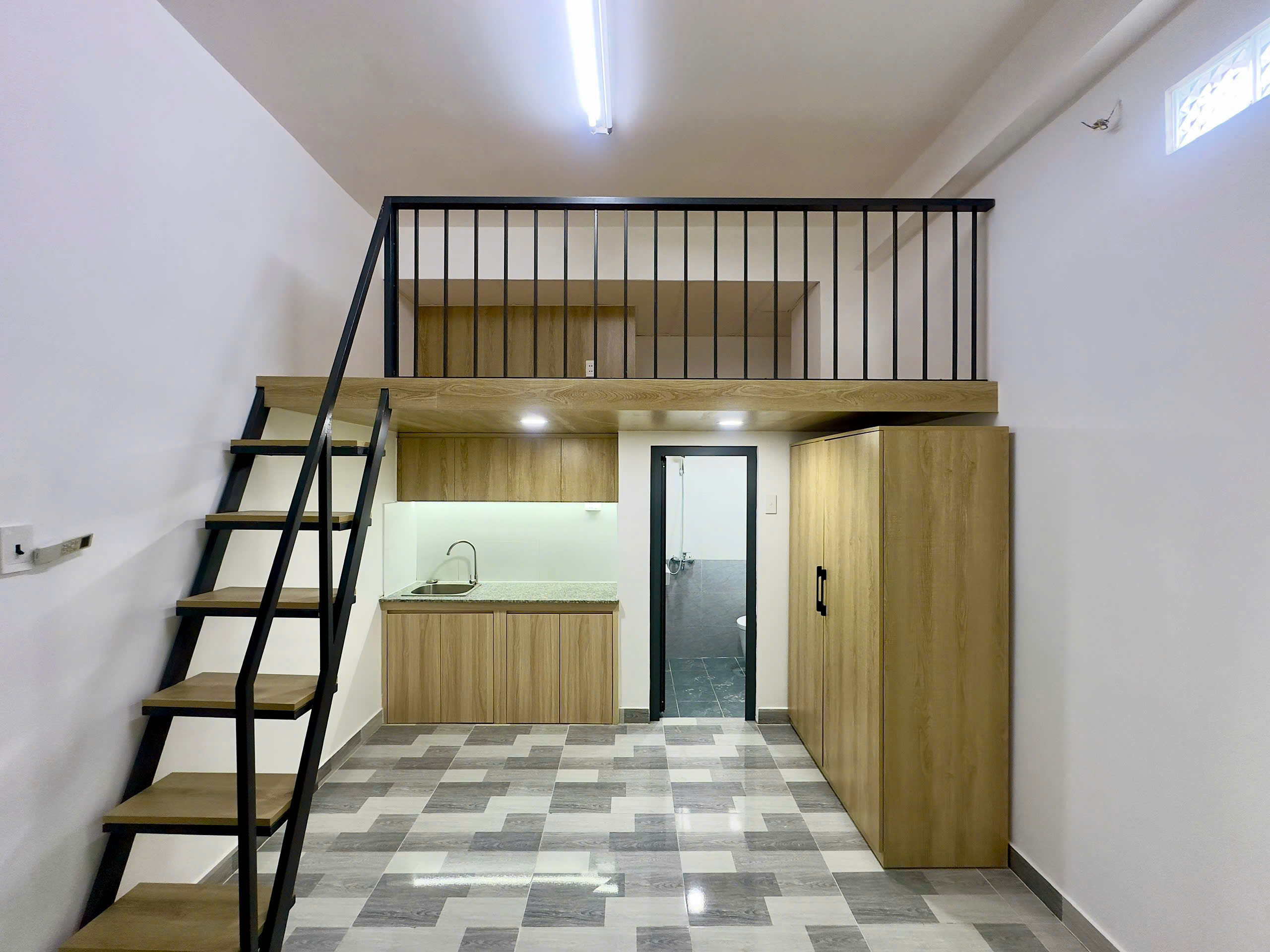 DUPLEX MỚI XÂY GẦN VHU