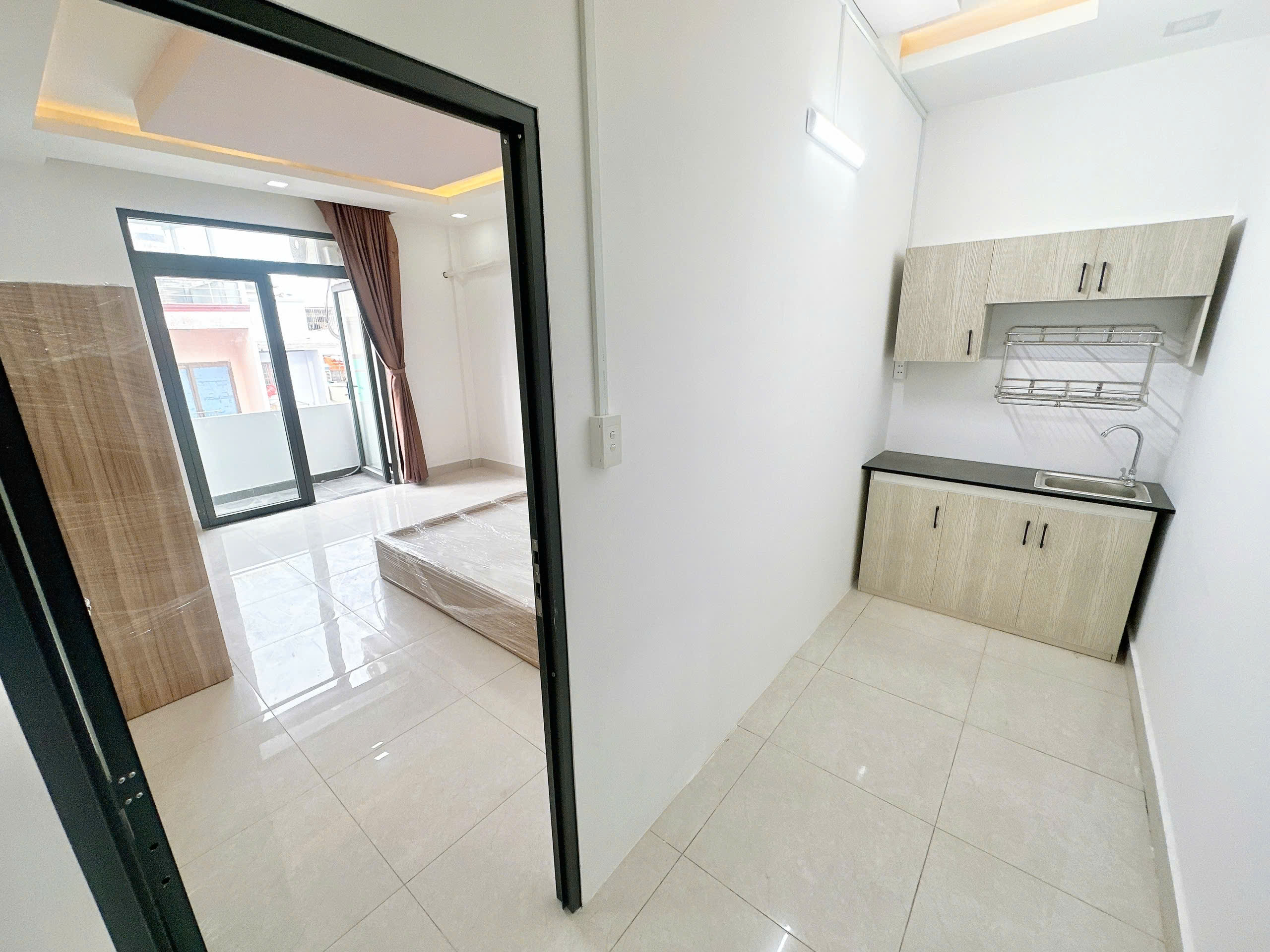 STUDIO BANCOL TÁCH BẾP GẦN VHU