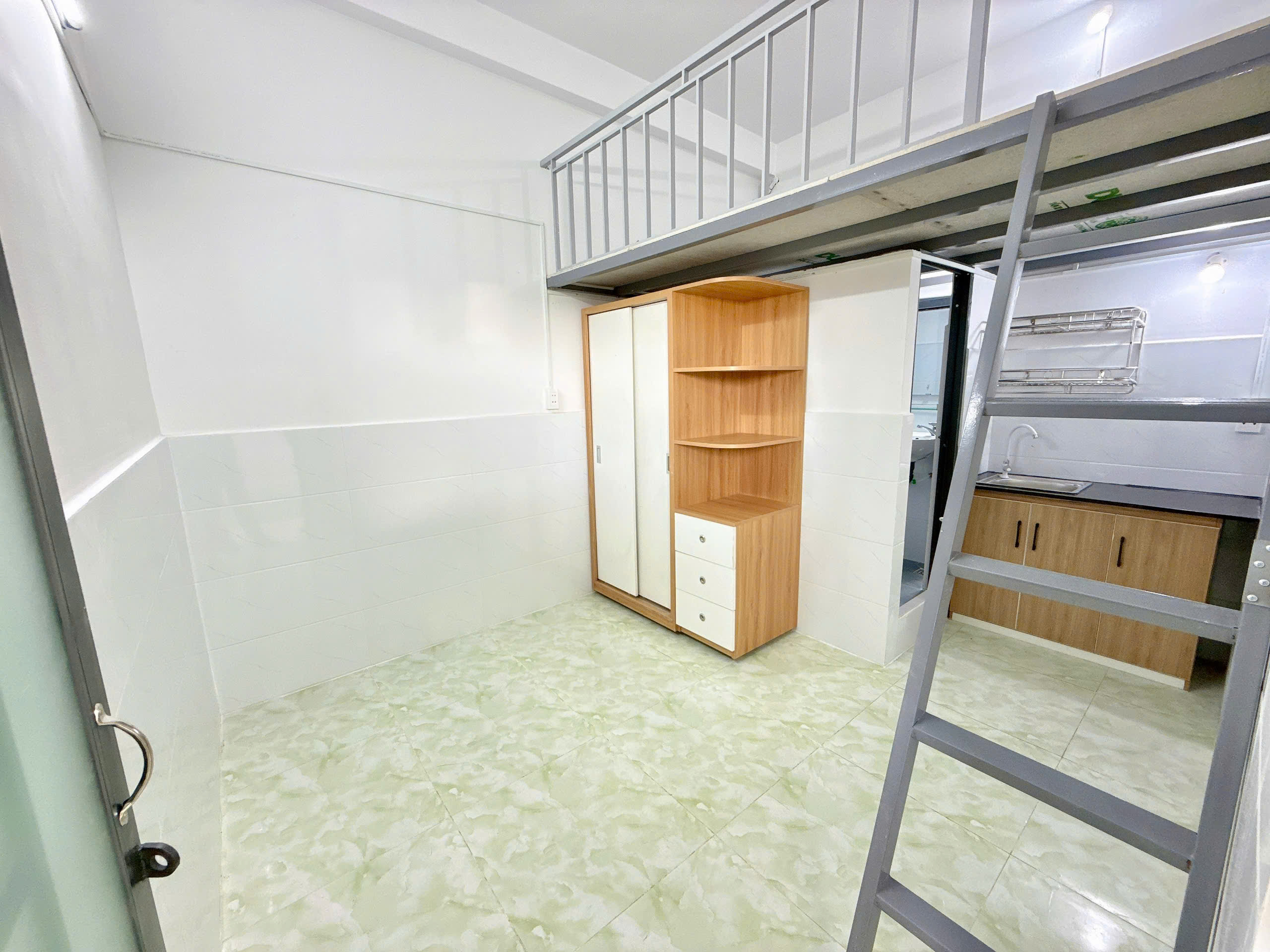 DUPLEX MỚI XÂY GẦN VHU