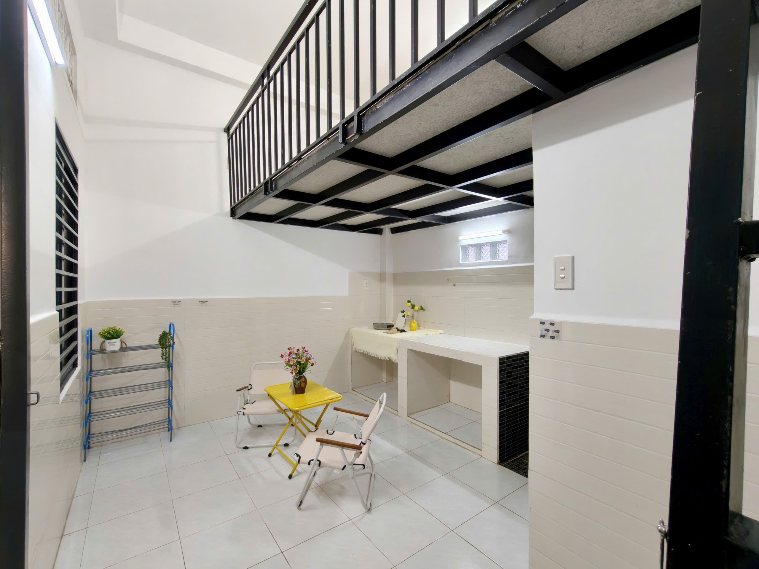 DUPLEX XINH GẦN HIU VÀ VHU